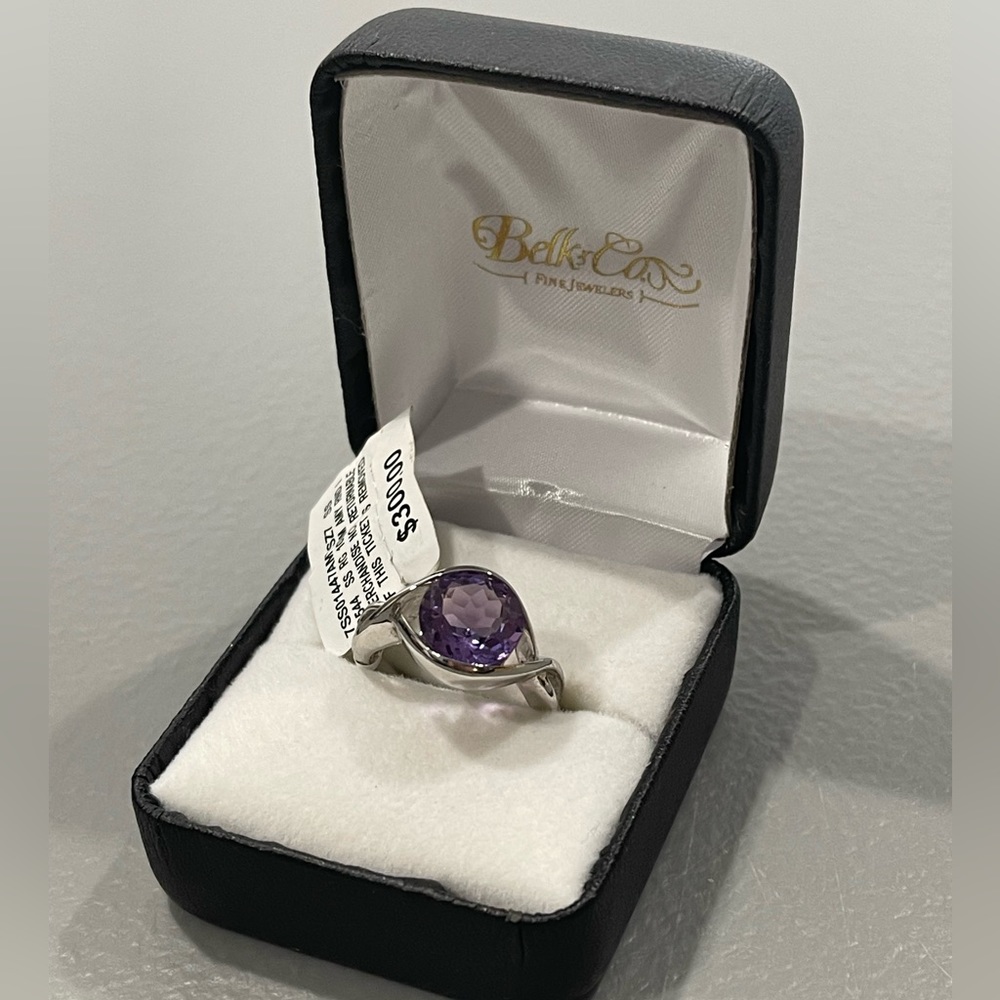 Belk&Co. fine jewelry sterling silver amethyst ring, size 7.
